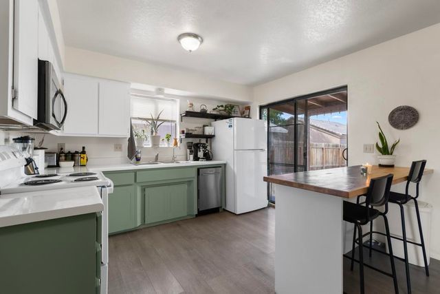 1951 Motor Avenue, Kingman, AZ 86401