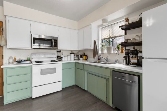 1951 Motor Avenue, Kingman, AZ 86401