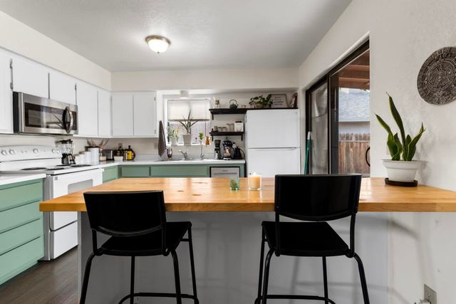 1951 Motor Avenue, Kingman, AZ 86401