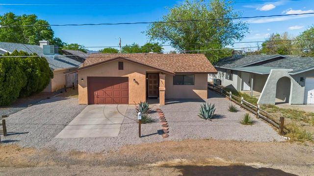 1951 Motor Avenue, Kingman, AZ 86401