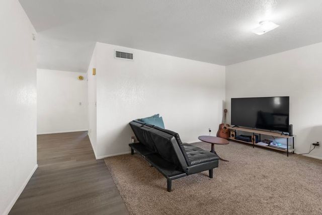 1951 Motor Avenue, Kingman, AZ 86401