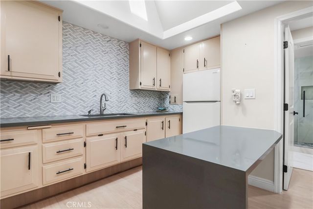 1221 KNOLLWOOD Road 47J, Seal Beach, CA 90740
