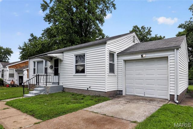 1053 Gabriel Drive, St Louis, MO 63137