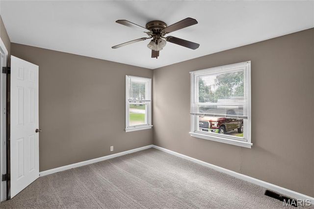 1053 Gabriel Drive, St Louis, MO 63137