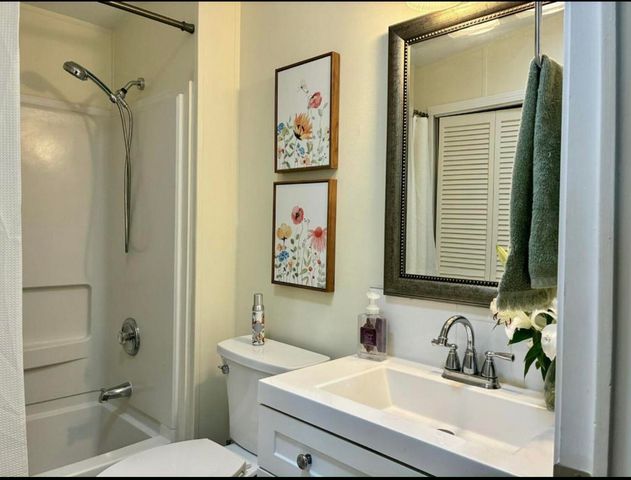 4500 SE Sweetwood Way, Stuart, FL 34997