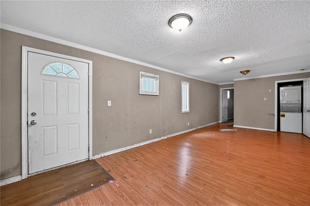 4501 N Olive Street, Kansas City, MO 64116