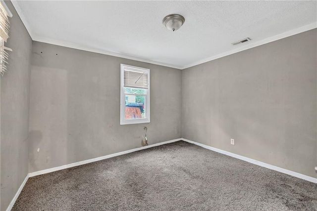 4501 N Olive Street, Kansas City, MO 64116