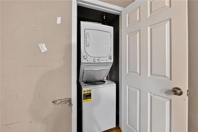 4501 N Olive Street, Kansas City, MO 64116