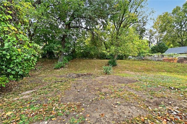 4501 N Olive Street, Kansas City, MO 64116