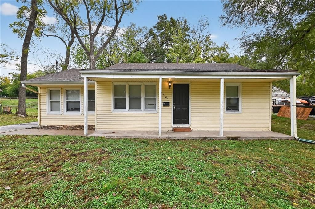 4501 N Olive Street, Kansas City, MO 64116