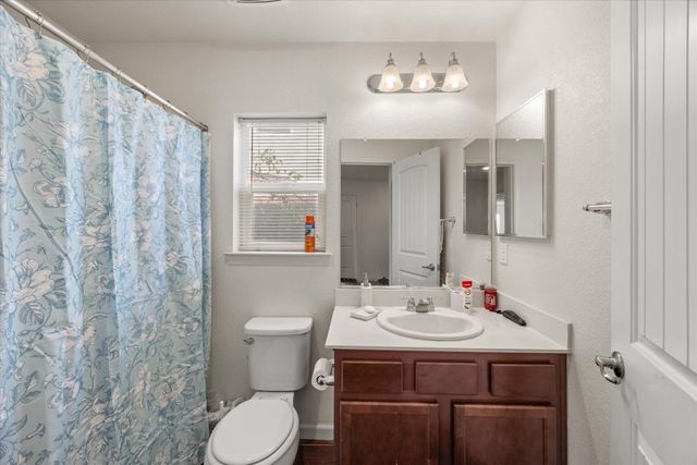 10000 Asilomar Lane, Elk Grove, CA 95757