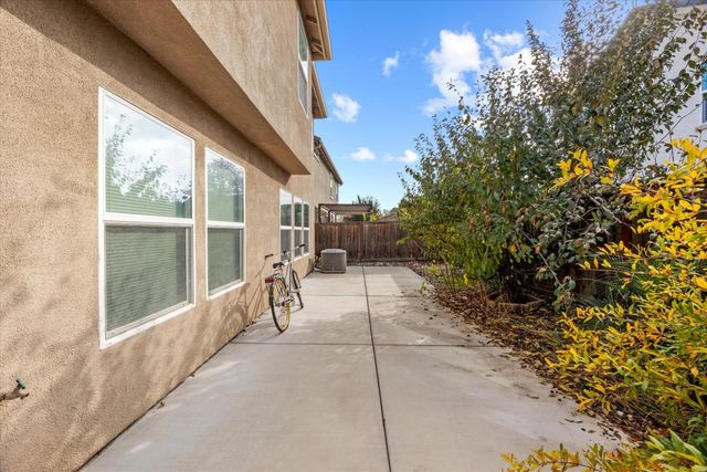 10000 Asilomar Lane, Elk Grove, CA 95757