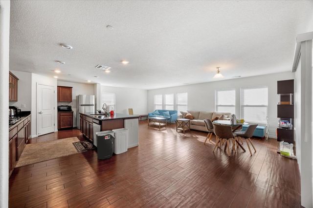 10000 Asilomar Lane, Elk Grove, CA 95757