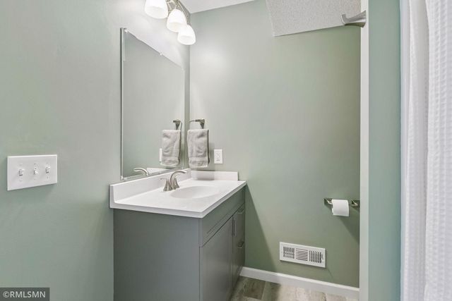 10702 Sumter Avenue N, Brooklyn Park, MN 55445