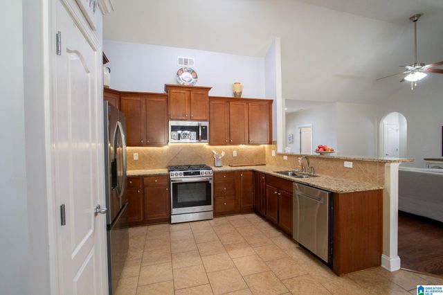 659 SOUTHERN TRACE PARKWAY, Leeds, AL 35094