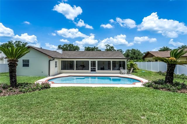 9203 KINGSRIDGE DRIVE, Temple Terrace, FL 33637