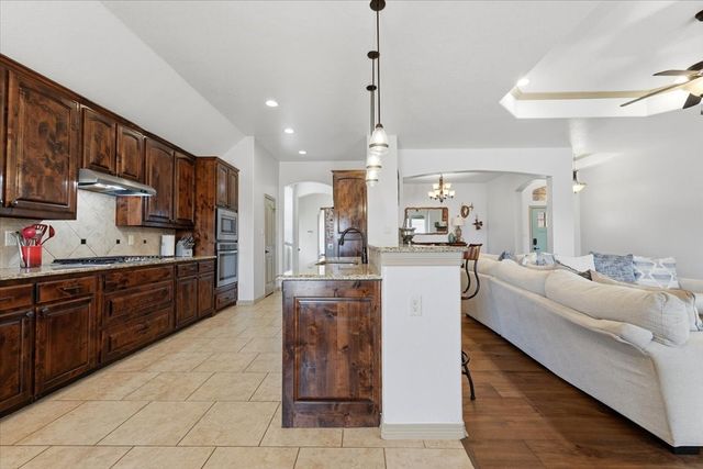 516 Amber Court, Aledo, TX 76008