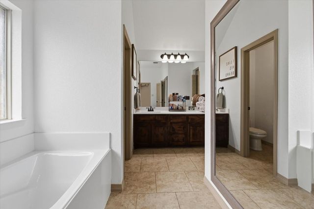 516 Amber Court, Aledo, TX 76008