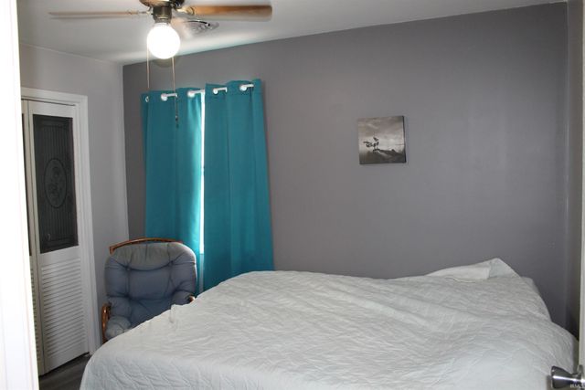 7965 S 140 E, Wolcottville, IN 46795