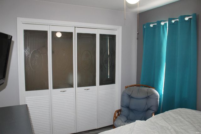 7965 S 140 E, Wolcottville, IN 46795