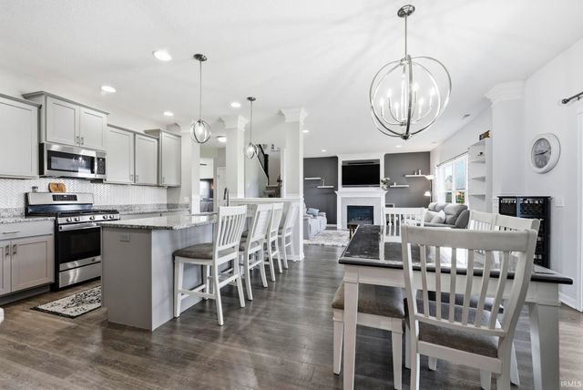 956 Meravi Cove, Fort Wayne, IN 46818