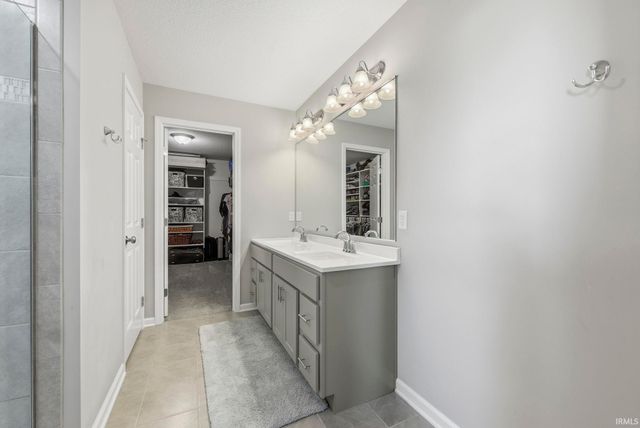 956 Meravi Cove, Fort Wayne, IN 46818