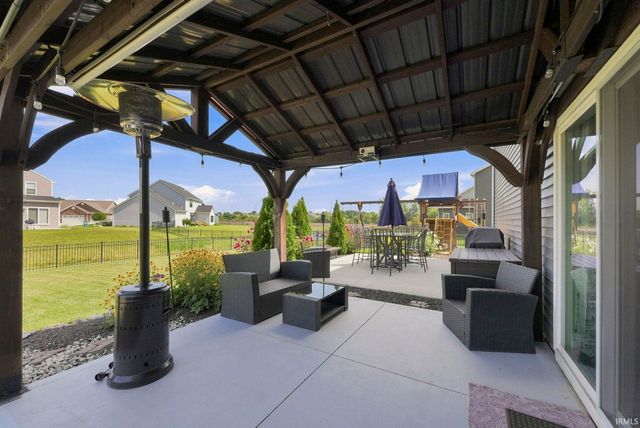 956 Meravi Cove, Fort Wayne, IN 46818