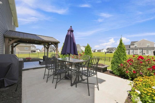956 Meravi Cove, Fort Wayne, IN 46818