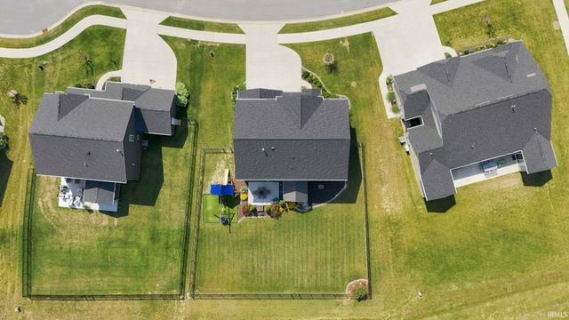 956 Meravi Cove, Fort Wayne, IN 46818