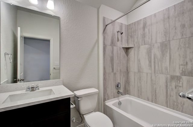 1657 COUSER AVENUE, New Braunfels, TX 78132