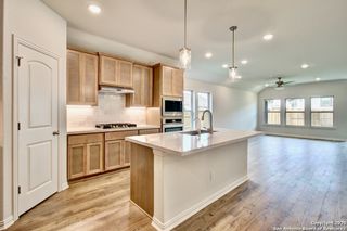 1657 COUSER AVENUE, New Braunfels, TX 78132