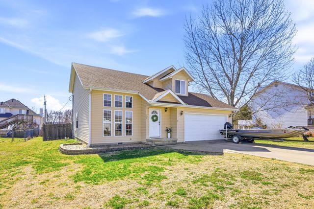 406 W Walton Avenue, Carl Junction, MO 64834
