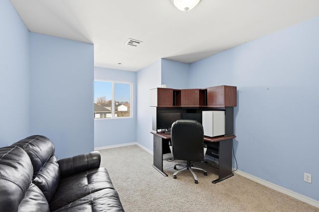 406 W Walton Avenue, Carl Junction, MO 64834