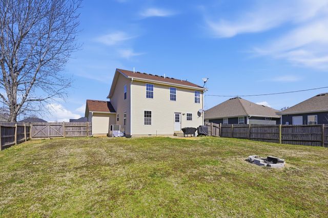 406 W Walton Avenue, Carl Junction, MO 64834