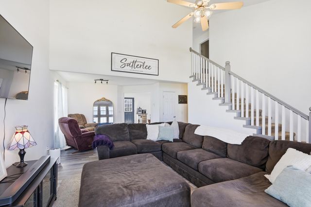 406 W Walton Avenue, Carl Junction, MO 64834