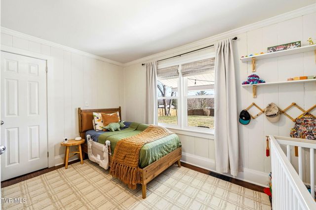 2401 Huffine Circle, Johnson City, TN 37604