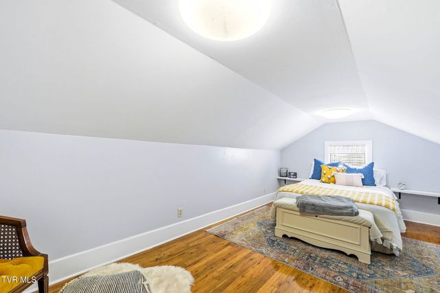 2401 Huffine Circle, Johnson City, TN 37604