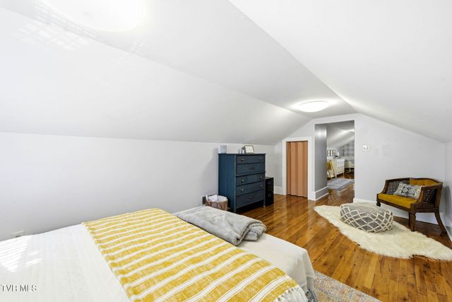 2401 Huffine Circle, Johnson City, TN 37604