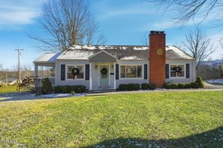 2401 Huffine Circle, Johnson City, TN 37604