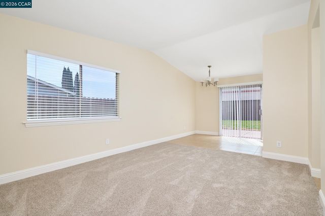 2018 Southwood Dr, Vacaville, CA 95687