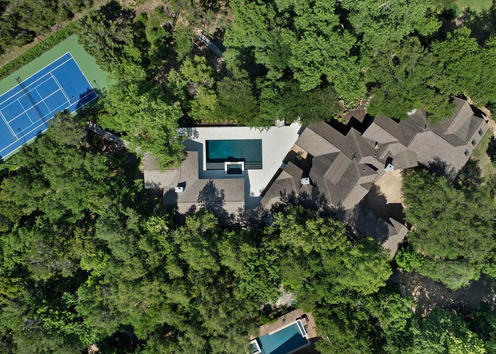 506 Konstanty CIR, Austin, TX 78746