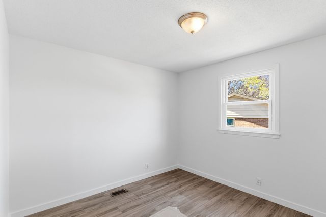 153 Cline Ave, Hendersonville, TN 37075