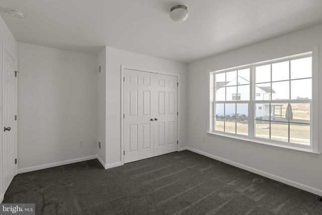 586 STOCKDALE DR, Lancaster, PA 17601