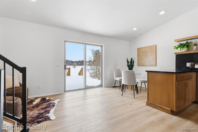 1365 Thistleridge Drive, Holly, MI 48442