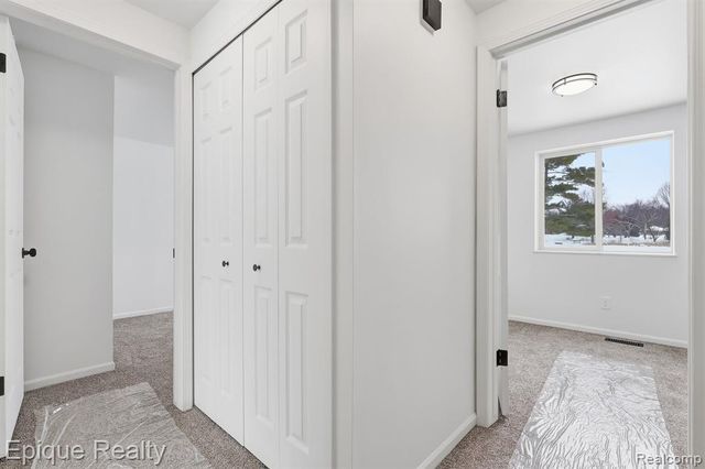 1365 Thistleridge Drive, Holly, MI 48442