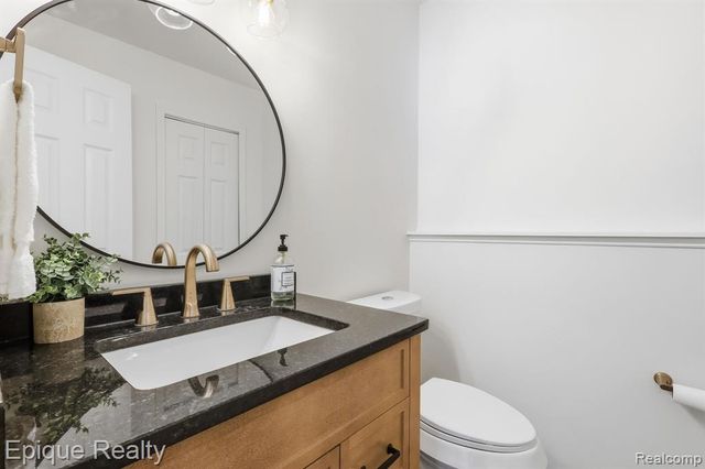 1365 Thistleridge Drive, Holly, MI 48442