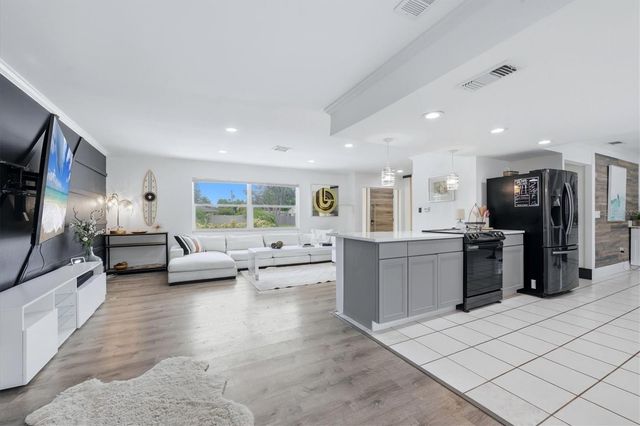 3615 EGERTON CIRCLE, Sarasota, FL 34233