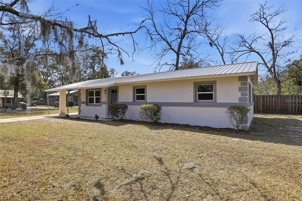 Image 2 of property listing at 710 NW 253RD STREET, Newberry, FL 32669