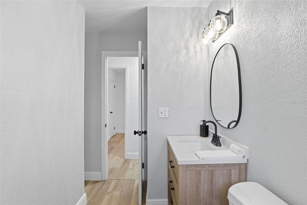 Image 24 of property listing at 710 NW 253RD STREET, Newberry, FL 32669