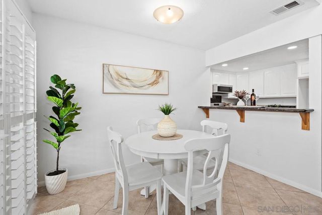 1418 Camino Zalce, San Diego, CA 92111